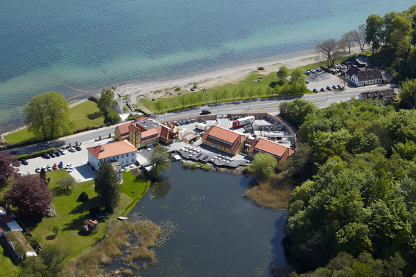 Strandmøllen i Klampenborg på Sjælland set oppefra. Billede af koncern er arbejder med gas. 